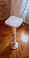 Marble and wooden pedestals for sale. The products are not damaged or broken.