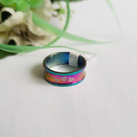 Új, szivárvány színű, szív mintás, homorított gyűrű USA 8 / EU 57 / Ø18mm