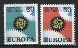 Postatiszta Bundes 2558 Mi 533-534      0,70 Euró