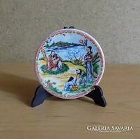 Japán jelenetes porcelán pici dísztányér 5,5 cm (1/p)