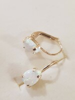 14th century gold earrings opal