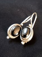 Classic button silver earrings with onyx
