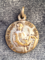 Szent Vince a takácsok és szőlősgazdák védelmezője - régi ezüstözött medál