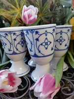 5 porcelain cups with a blue pattern