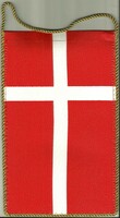 Asztali zászló = DÁNIA (textil, 14,5 x 23,5 cm, kétoldalas)