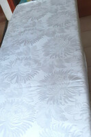 Beautiful damask pillowcase. 88X68 cm