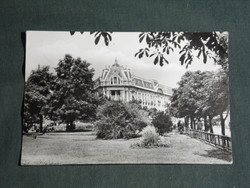 Postcard, detail of Nyíregyháza, Kossuth tér park