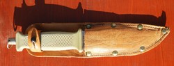Parachute cord cutting dagger in perfect collectible condition