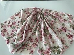 Floral stole with small silk dots and pink flowers, 180 x 75 cm