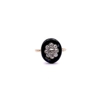 4463. Art deco ring with diamonds and black enamel