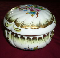 Viktória mintás Herendi porcelán bonbonier, 12x8 cm., 1 Ft.-ról
