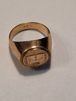 14K gold signet ring (8g) beautiful!