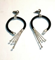 Old earrings with rubber (608)