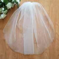 Fty17 - 1-layer, untrimmed, snow-white mini bridal veil 50x100cm