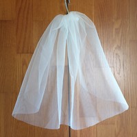 Fty01 - 1-layer, untrimmed, snow-white mini bridal veil 30x50cm