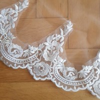 Fty119 - 1 layer, embroidered lace edge snow white bridal veil 300x150cm