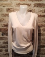 Mossimo dutti women's silk cashmere sweater chest. 88 cm