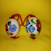 2 Kalocsa patterned, hand-painted Easter eggs, Easter decoration.
