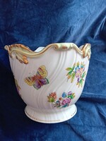 Medium-sized, first-class, master-marked Herend vbo richly painted victorian pattern caspo