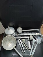 Békebeli -Retró aluminium konyhai eszközők vegyesen egy csomagban.