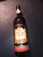 Eger bull's blood from heritage - 1993 1000ft Óbuda unopened bottle of wine from the 90s. 0.75 Liter. He would tell