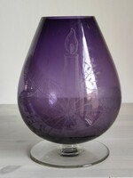 Engraved purple glass footed glass candle holder decorated with a huge Christmas pattern