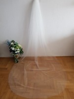 Fty54 - 1-layer, untrimmed, ecru wedding veil 400x150cm
