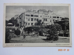 Régi képeslap: Balatonfüred gyógyfürdő, Erzsébet-szanatórium (1942)