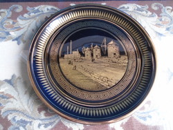 Greek plate painted with 24 carat gold. Diam.: 24.5 Cm.