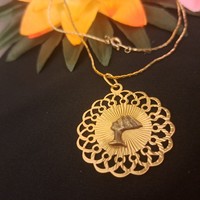 Gold-plated pendant with chain 4 cm