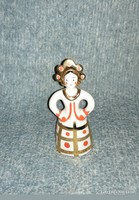 Dulevo porcelain figurine of a woman in folk costume 13 cm (po-2)