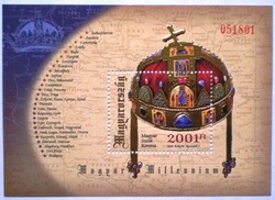 B264 / 2001 Hungarian holy crown.Blokk postal clean