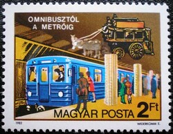S3539 / 1982 Omnibusztól a metróig bélyeg postatiszta