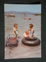 Képeslap, Balaton part látkép, strand részlet  gyerekekkel, gumibelső, kiskocsi