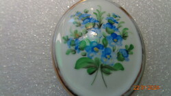 Herendi régi porcelán medál , szép nefelejcs dekorral