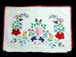 Kalocsai virág mintával hímzett párna huzat, díszpárna 57 x 36 cm