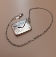 Marked 925 silver opening bag pendant on a silver chain