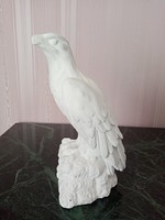 Hibátlan fehér gipsz madár - szobor - 24 cm magas  ---  film , szíinház kellék