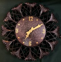 Dt/381 – retro wrought iron wall clock with working mechanism
