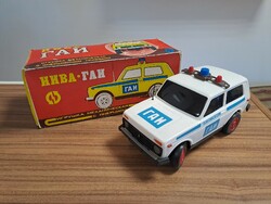 Lada NIVA lendkerekes szovjet játék autó eredeti dobozzal