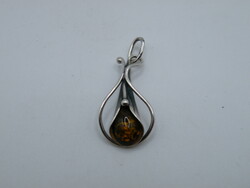 Uk00231 silver pendant with amber stone 925