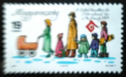 S4254 / 1994 international year of the family stamp postal clerk