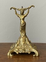 The offering base of a solid copper stand decorated with a classic female statue is 23 cm