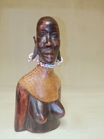Afrikai törzsi női mellszobor fából