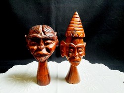 2 db kézzel egy tömbből faragott afrikai fa szobor 20-24 cm
