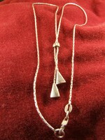 Silver necklace (090105)