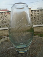 Extrém ritka formavilág svéd kristály váza ca 2000 gramm rendkivüli formavilág csodás gravirozással
