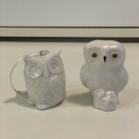 From the owl collection, 2 old white ceramic owl figurines, 5 and 6 cm