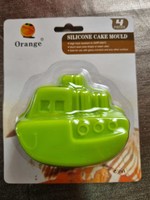 Silicone 4-piece baking mold package new! Ship