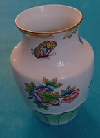Herend vase with Victorian pattern